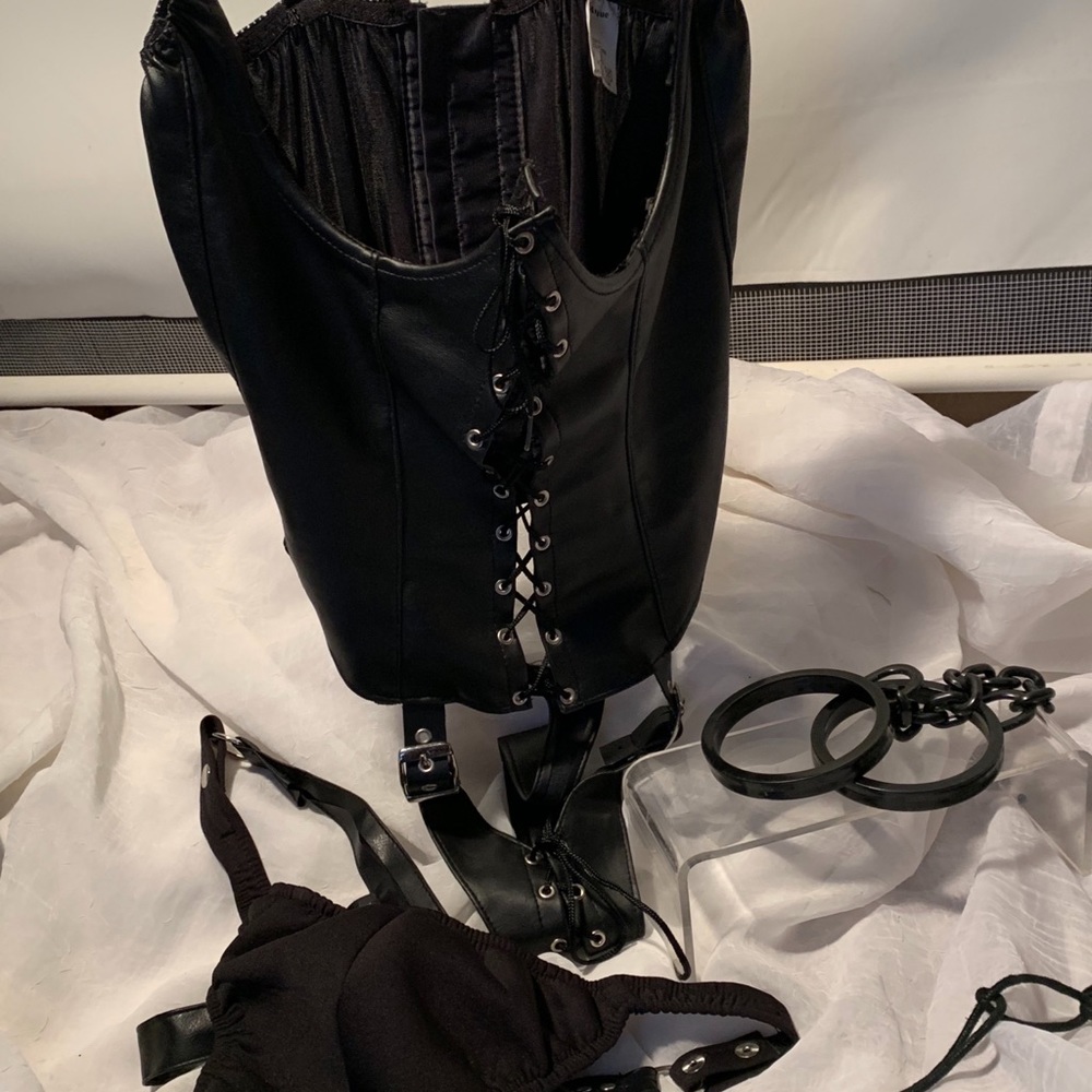 Costume wear or pleasure